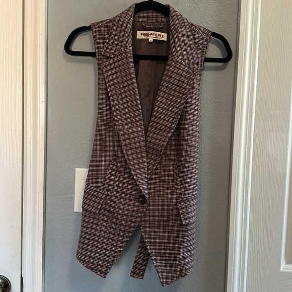 NWOT Amber Belted Plaid Vest Plaid - Picture 5 of 8